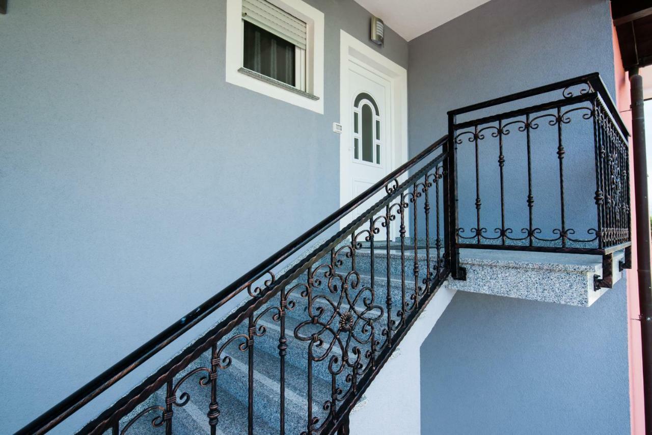 Ferienhaus Bucic Buje Ngoại thất bức ảnh